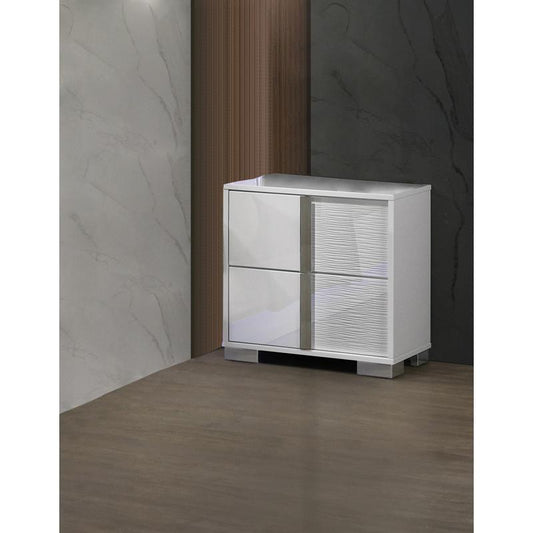 White nightstand with 2 drawers