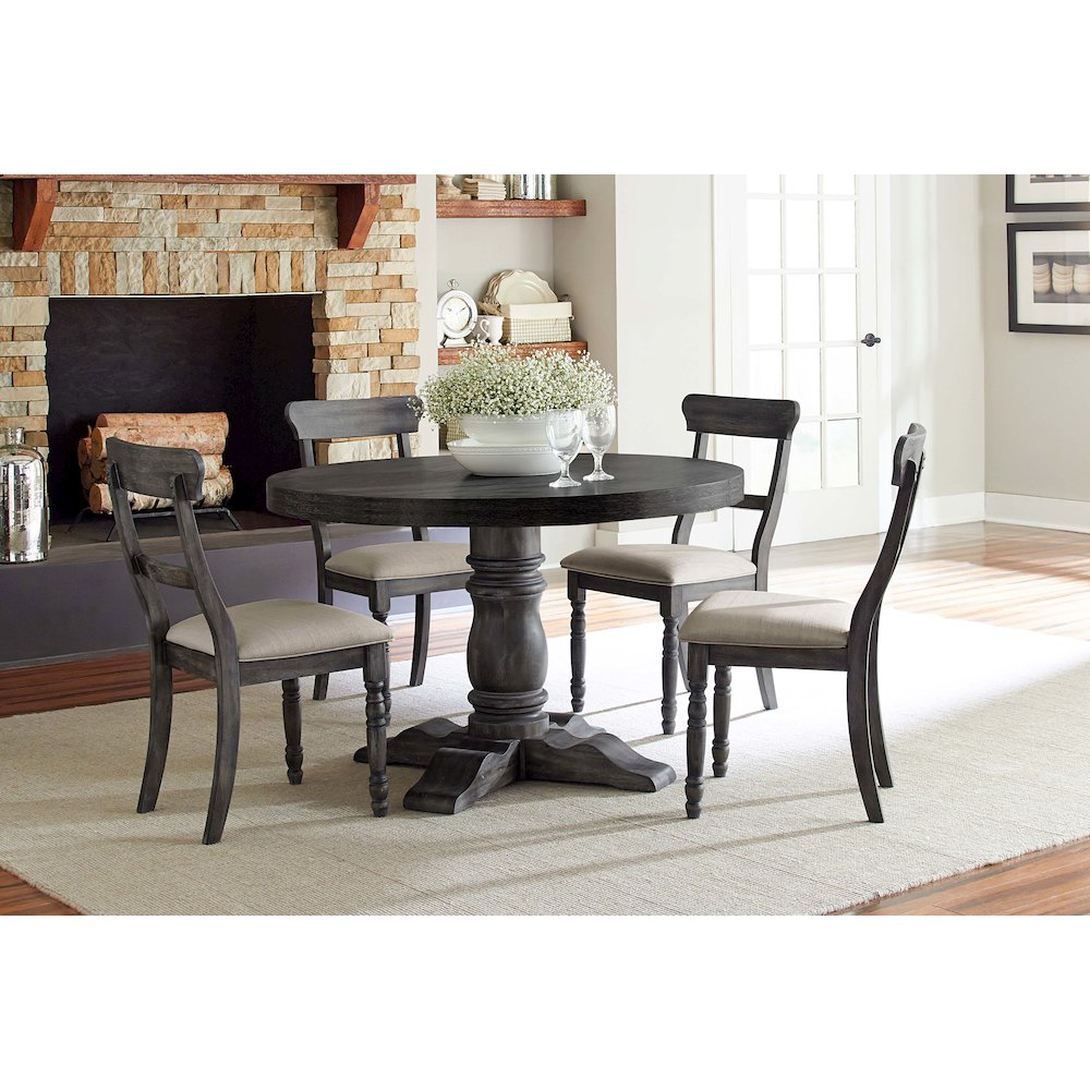 Round Dinng Table