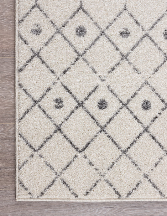 Moroccan Diamond Linear Pattern