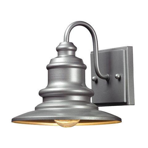 1 light outdoor sconce in matte silver