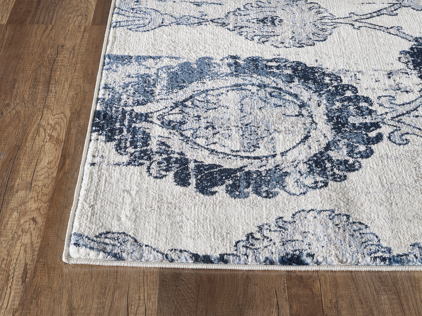 Mutli Medallion Distressed Ivory and Blue