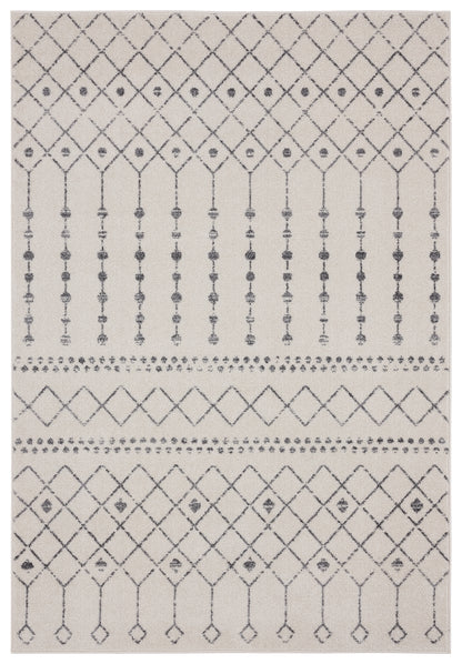 Moroccan Diamond Linear Pattern
