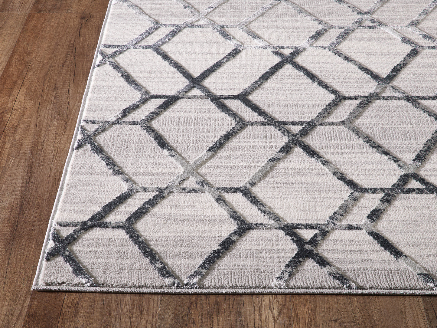 Grey Geometric Overlapping Diamonds