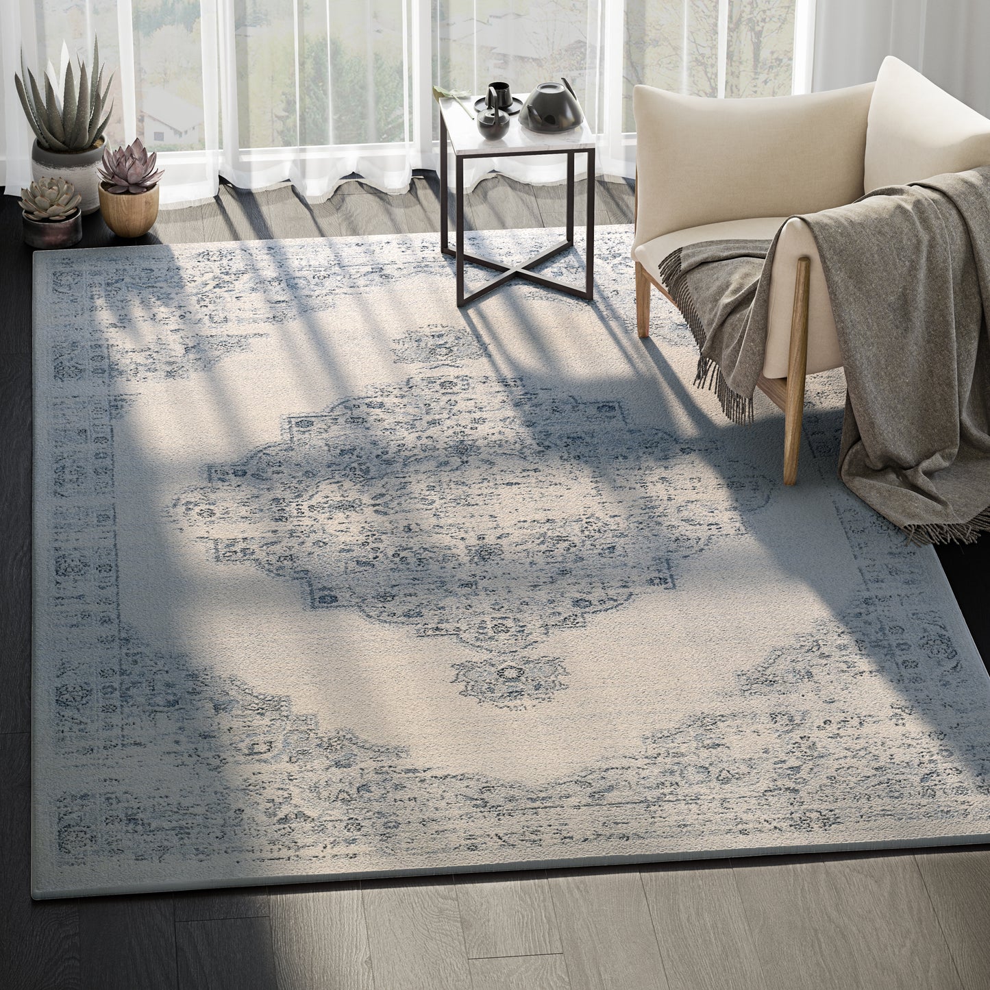 Ivory Distressed Medallion